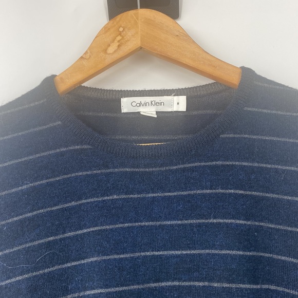Calvin Klein Marino wool blend knit navy blue striped long sleeved sweater - Picture 2 of 15